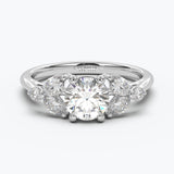 The Embrace Round Brilliant - White Gold / 0.5 ct - Evermore Diamonds